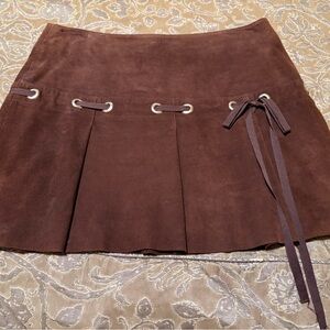 Like NEW pleated brown leather mini skirt